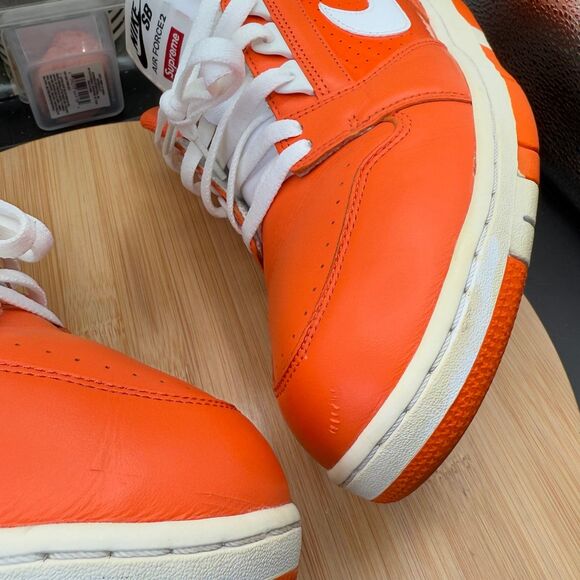 Nike SB Air Force 2 Low Supreme Orange Men’s Sz 11.5